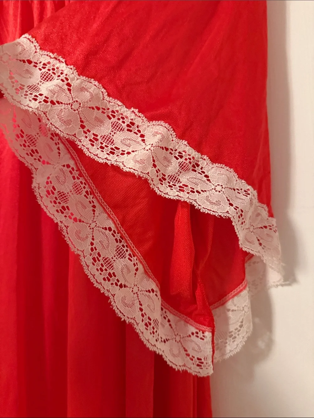 Vintage Erica Loren New York Red Nightgown White Lace OS One Size Flowy Retro - Picture 7 of 10